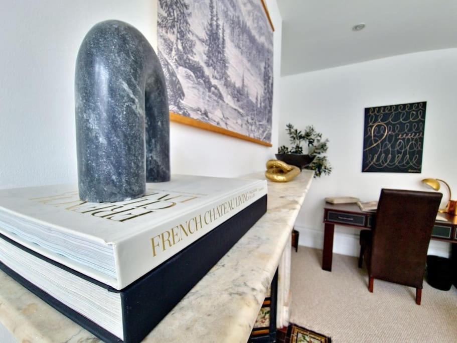 The Stray Adjacent, Interior-Designed 2-Bed Apartment- Luxury Harrogate Kültér fotó
